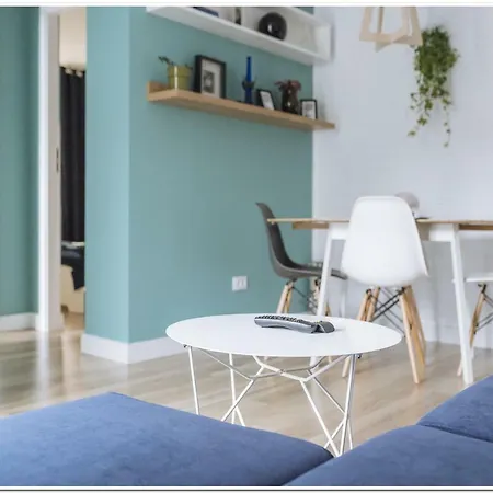 Apartman Spacious, Lovely, Bright In The Old Town *