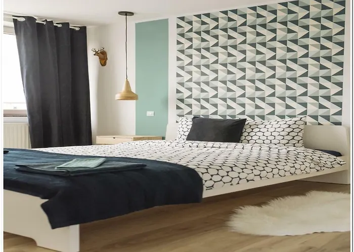 Spacious, Lovely, Bright In The Old Town Apartman Bukarest