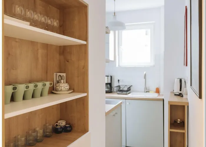 Apartman Spacious, Lovely, Bright In The Old Town *