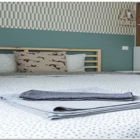 Apartment Spacious, Lovely, Bright In The Old Town *