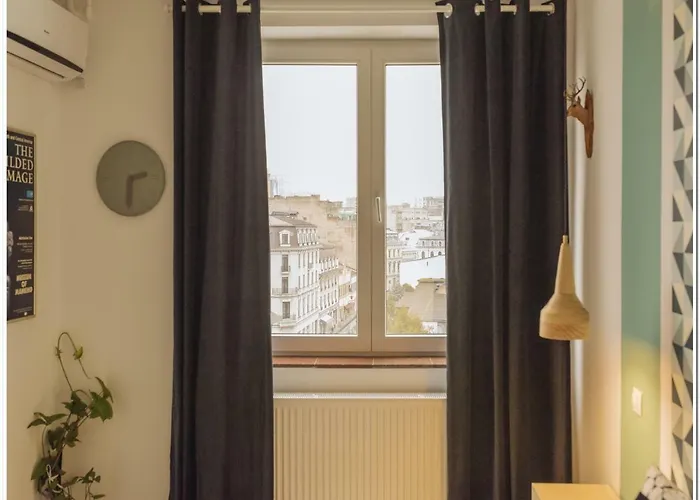 Spacious, Lovely, Bright In The Old Town ブカレスト