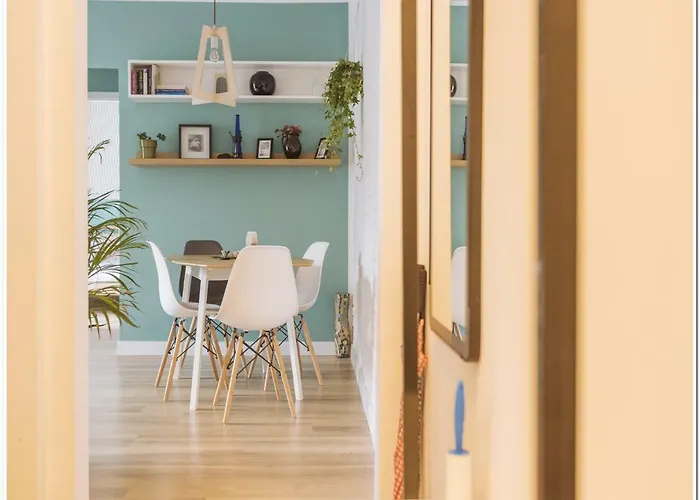 Spacious, Lovely, Bright In The Old Town * ブカレスト